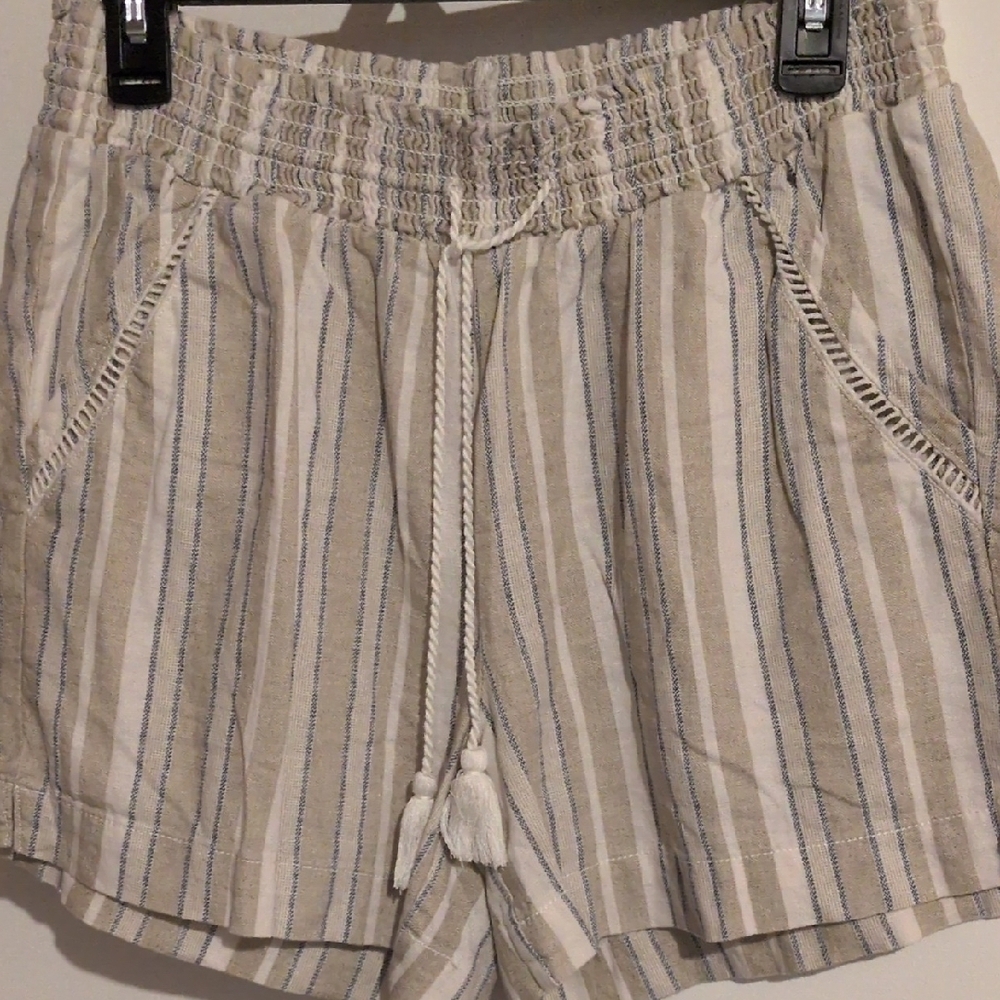 Briggs New York High Waist Tan and Blue Shorts